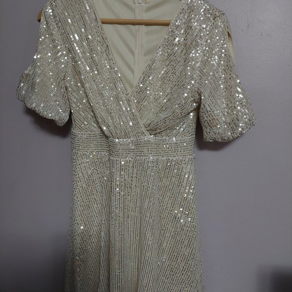 White sequin Shein size small dress - Picture 3 of 6